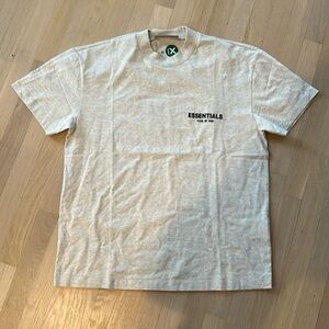Essentials fear of god t-shirt